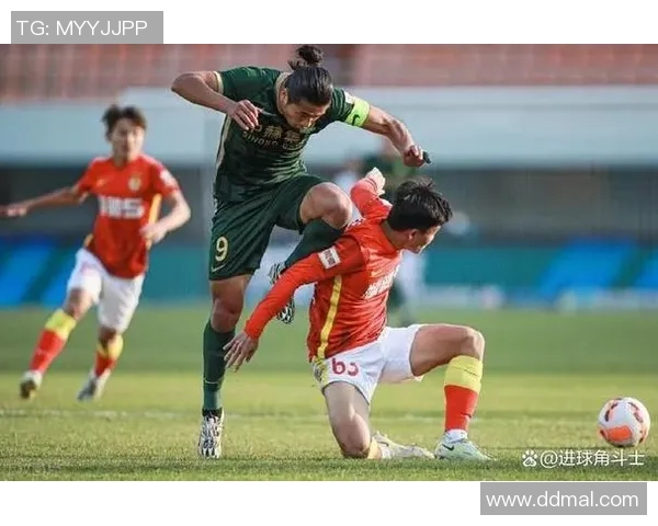 中国沙特球星携手征战足球赛场 展现亚洲足球新力量