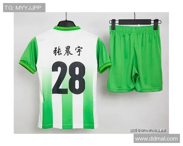 如何选择购买足球球星球衣的最佳途径和平台推荐 如何选择购买足球球星球衣的最佳途径和平台推荐