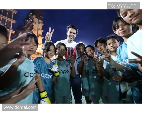 爱足球的十一号球星是谁他在场上的风采与传奇故事 爱足球的十一号球星是谁他在场上的风采与传奇故事