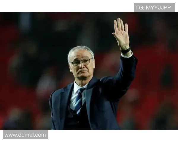 罗马足球队帅气球星的传奇故事与辉煌成就解析 罗马足球队帅气球星的传奇故事与辉煌成就解析